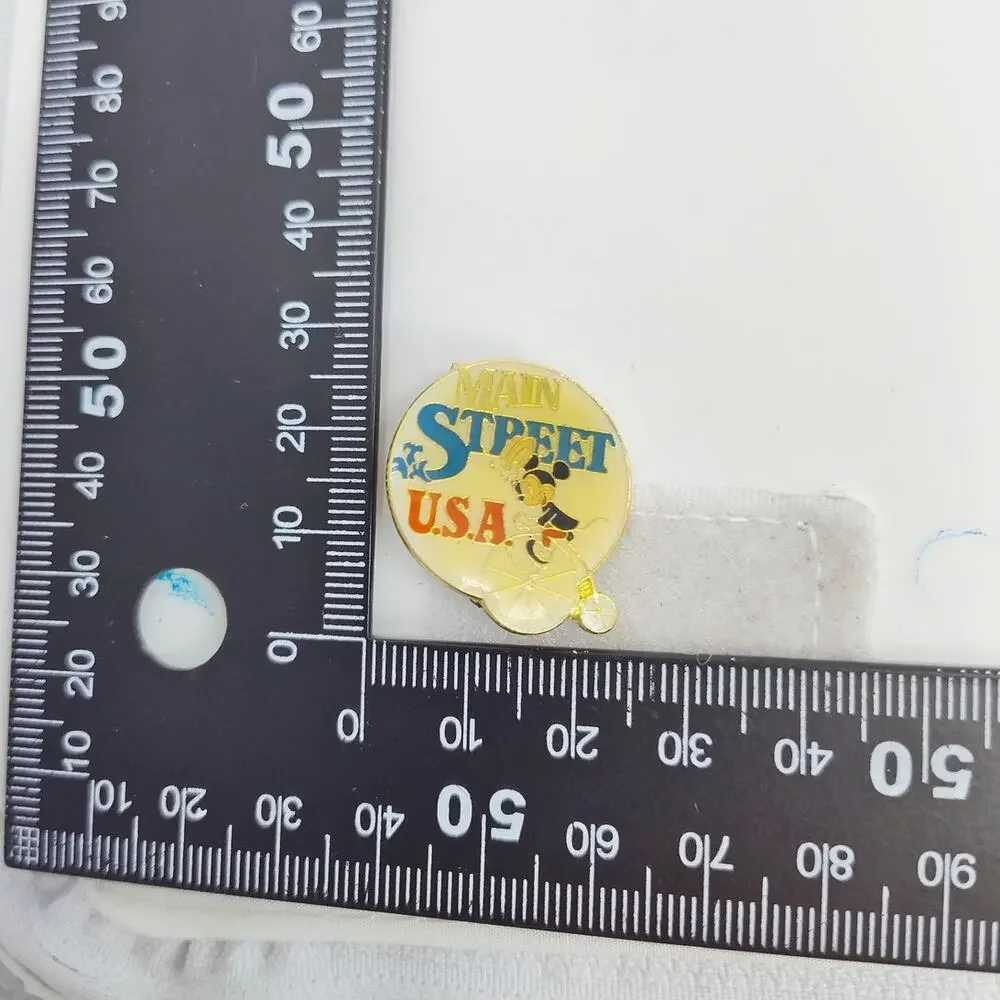 Disney Main Street Vintage Mickey Mouse Bike Pin